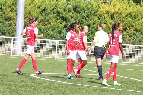 les filles de reims|Les filles du Stade de Reims : des footballeuses avant